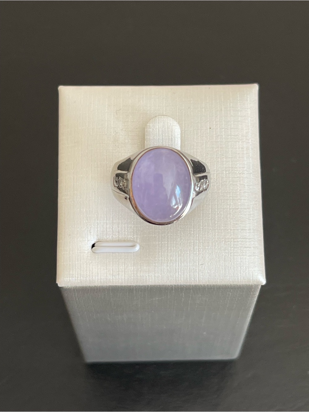925 sterling silver Lavender Oval Cabochon  ring.